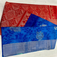 Weavers offer Rajkot Ikkat pattu-RIKP15